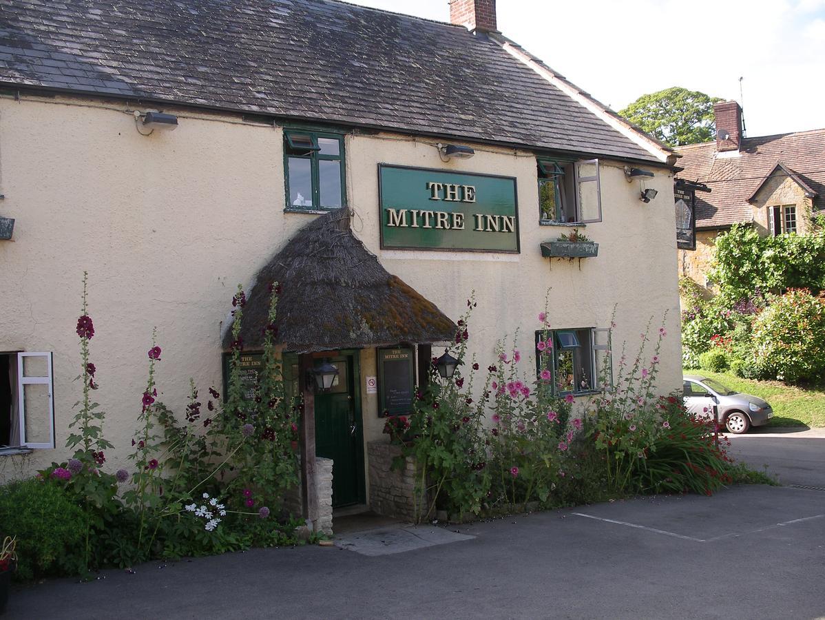 The Mitre Inn シャーボーン エクステリア 写真